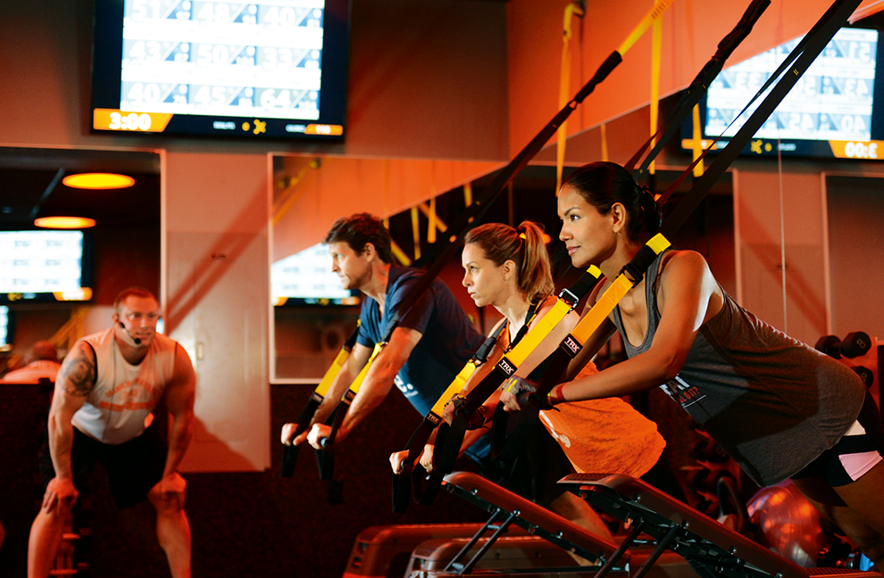 Im „Orangetheory Fitness“ in NYC wird neben Laufbändern auch auf Rudergeräten trainiert